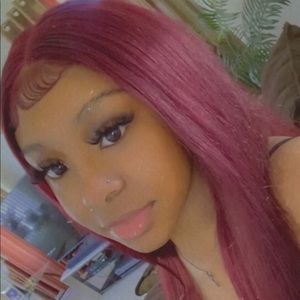 Meet your Posher, Deanna